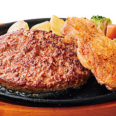 ハーフチキン&超・粗挽ハンバーグステーキステーキ１８０ｇ