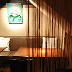 ソファーのあるテーブル席