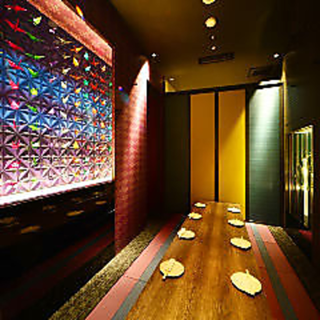 スタイリッシュな【完全個室】2～8、9～12、13～20名等、多数ご用意！最大70名様人数に合わせて◎