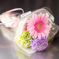 御予算に応じて【花束】ご用意致します！誕生日、送別会、結婚記念日、プロポーズにぜひ！思い出作りのお手伝いは「お酒とごはんCHOTTo 」で♪