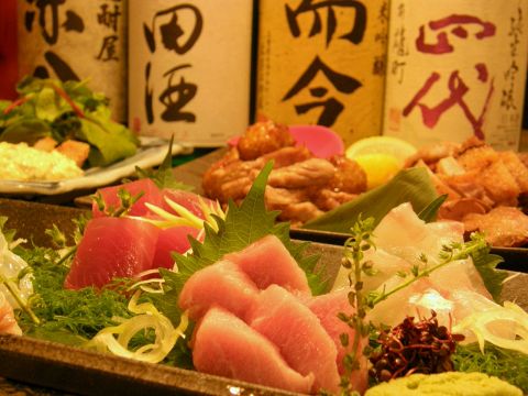 長崎五島で朝獲れた新鮮な魚を使用。年齢層、人数に関係なく楽しめるお店です！