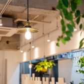 熟成スパイス薬膳カレーと生プリンの店 鎌倉８こまちの雰囲気2