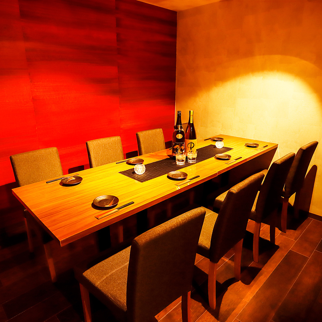 落ち着きある空間は、梅田での飲み会や宴会はもちろん、接待、会食にも最適◎♪