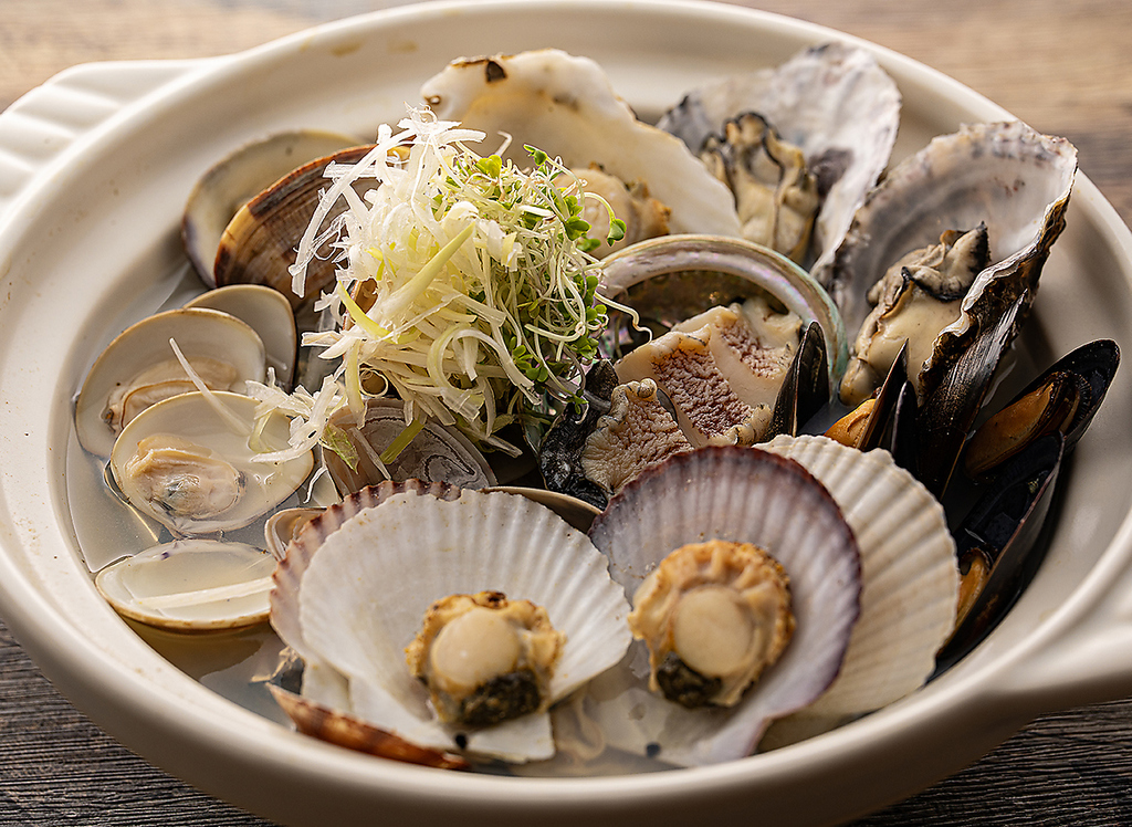名物！絶品貝10種酒蒸し