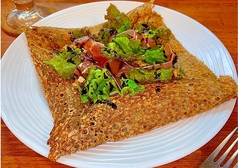 蕎麦粉のガレット　生ハムとモッツァレラ