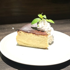 自家製バスクチーズケーキ