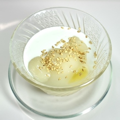 ココナツ入り緑豆あん白玉
