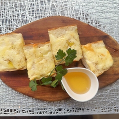 クアトロフォルマッジ(4種チーズ、ホワイトソース)