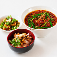 ごはん・スープ・お茶おかわり無料！満足台湾ランチ