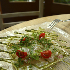 本日鮮魚とコッパ 生ハムのカルパッチョ サルモリッリオソース 