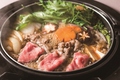 料理メニュー写真 北海道オホーツクあばしり和牛特選ロース すき焼き鍋
