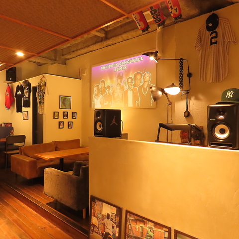 LIKE A TAVERN CN A ^o[