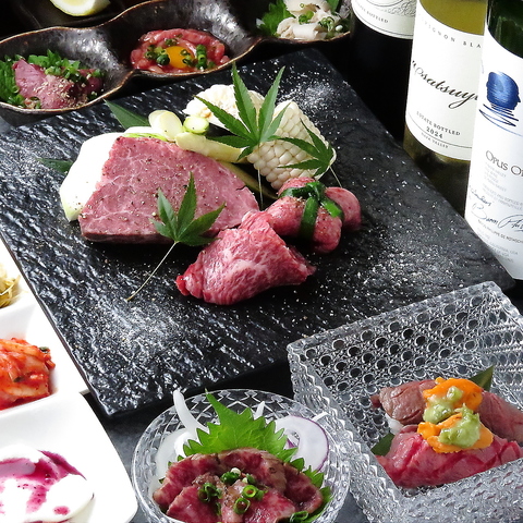 拘り抜いたお肉のラインナップ。上質なお肉と拘りのワインで素敵なひと時を。