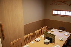 個室を完備。最大で12名様まで収容可能。