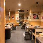 焼肉としゃぶしゃぶ 肉の鶴々亭の雰囲気3