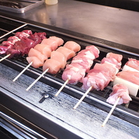 当店自慢の焼き鳥串はお手軽にお酒との相性もバツグン！