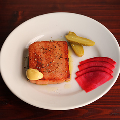 焼きスパム/ピクルス