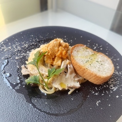 雲丹ときのこのクリームパスタ