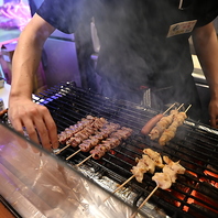 当店の焼き鳥は炭火焼き