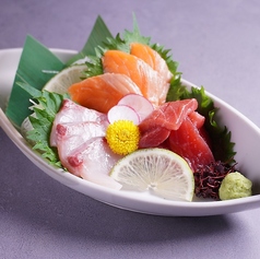 《本まぐろ入り日替わり鮮魚》お刺身盛り合わせ 小
