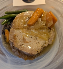豚肩肉の白ワイン煮込み