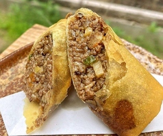 豚ひき肉とお野菜の揚げ春巻き