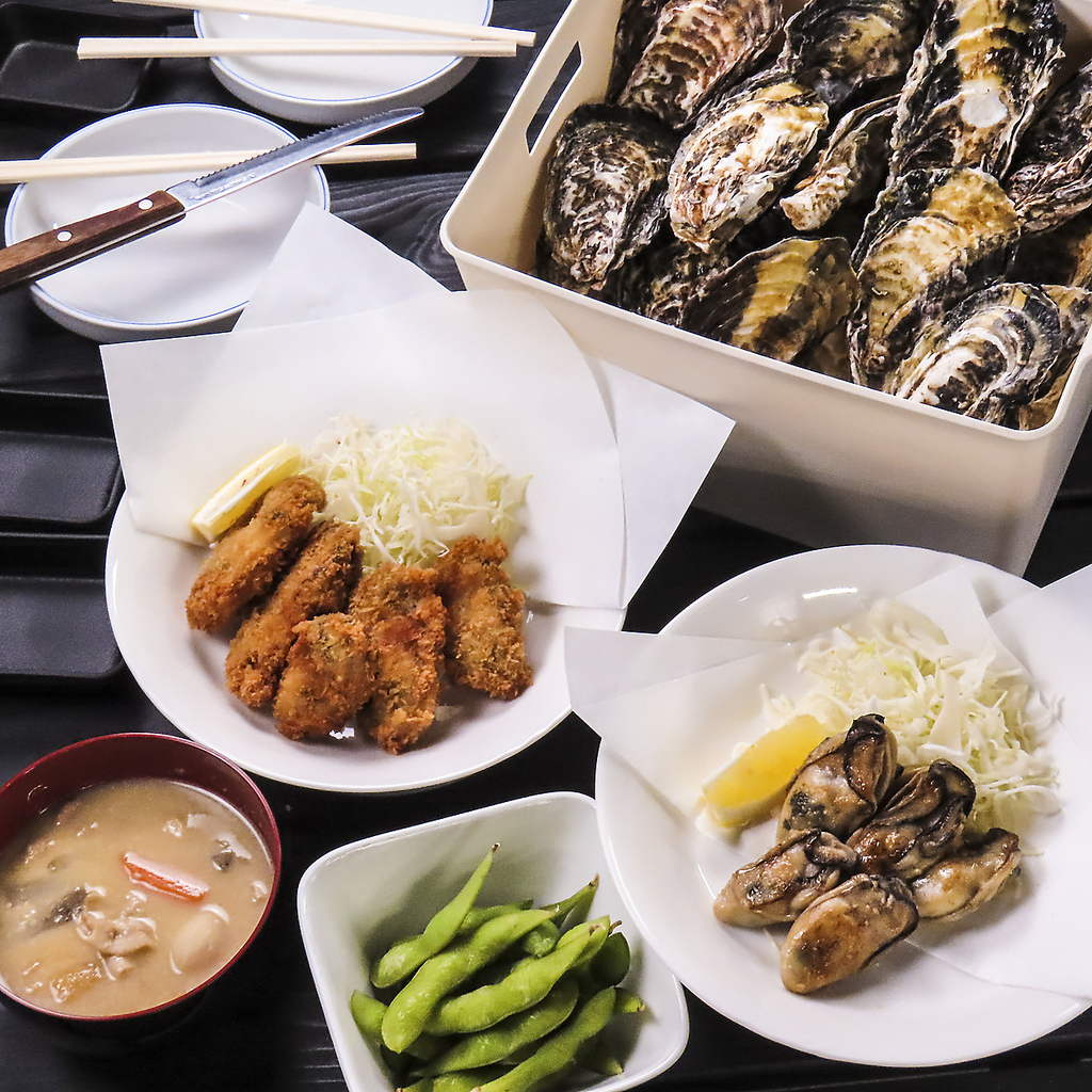 鶏唐揚げやフライドポテト、ウインナーなどお酒のおつまみにピッタリなメニューもご用意しております