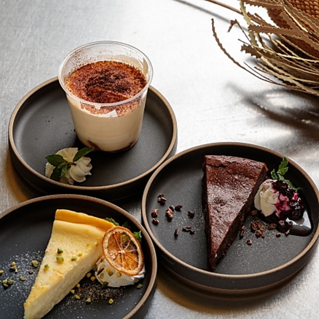 食べ過ぎご用心♪ランチもディナーも、食後のスウィーツが入る余裕を残してお召し上がりください