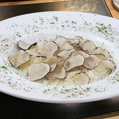 イタリア産トリュフとパルメザンチーズ