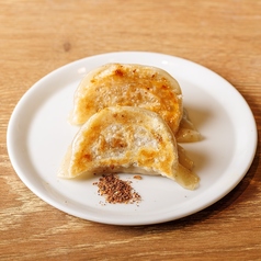 毎日手包みの焼餃子 2個