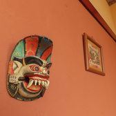 クレジットカード、電子マネー、QRコード決済に対応しているので、お財布の中身を気にすることなくお食事を楽しめます。多様な決済方法があるため、会計もスムーズで、ストレスフリーなひとときをお過ごしいただけます。お食事を心ゆくまで楽しんだ後は、楽にお会計していただけるのも嬉しいポイントです。