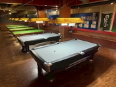 ビリヤード6台完備！お得なパック料金やビリヤード撞き放題+2時間飲み放題付きプラン3500円もございます♪