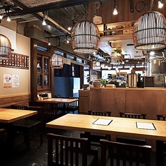 テーブル席は3名様～最大14名様程度までご案内可能です！様々なシーンでご利用頂けます。小さなお子様連れも大歓迎！現役子育て中のスタッフも多いのでお気軽にお問い合わせください♪