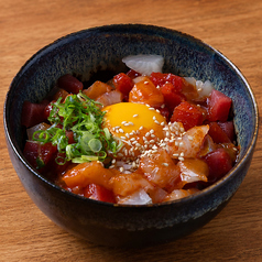 ちょっと贅沢な!海鮮ユッケ丼