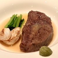 ほどけるような柔らかな食感！牛ほほ肉の塩煮込み