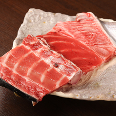 マグロ骨付き中落ち