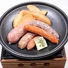 ソーセージ五種の鉄板焼き