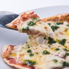 手伸ばしナポリピザ