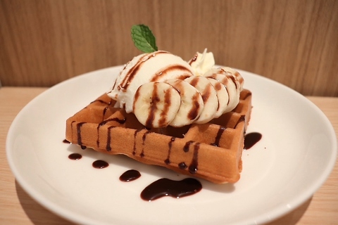 大人気！チョコバナナワッフル