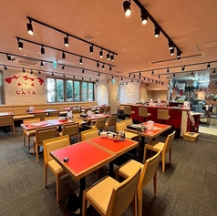 ぎょうざのじんべえ つかしん店の雰囲気1