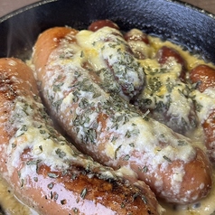 トロっとソーセージ盛り合わせ（チーズ＆バター）