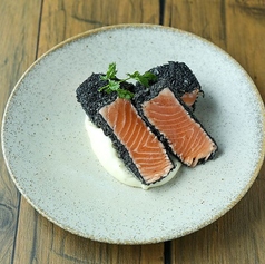 黒いサーモンレアカツ