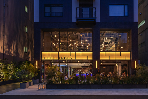 UCu[Lb`THE LIVELY KITCHEN {