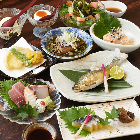 旨いお出汁と選び抜いた銘酒の居酒屋★季節感じる逸品とこだわりの日本酒でおもてなし