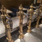 自慢のスイングカランは三本！計6種類の樽生をご用意しております！