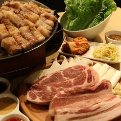 【京都初】 熟成豚肉専門店！