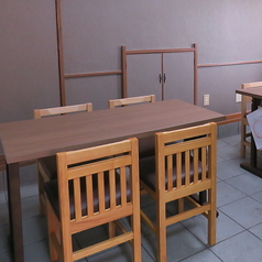 4名（5名）テーブル2席