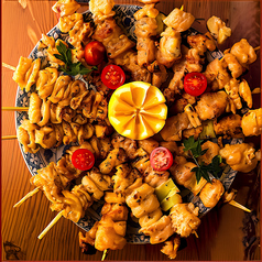 焼き鳥にも徹底的にこだわります!!丁寧に手打ちした一串