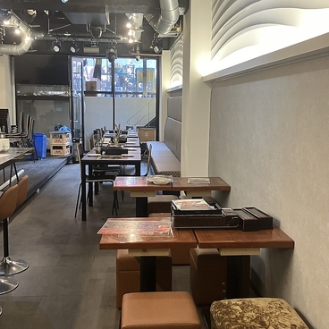 NUONG VIET ヌォンベト 宗右衛門町店の雰囲気1