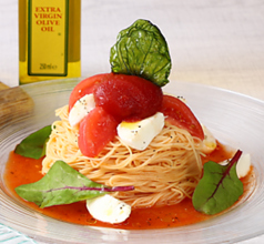 水牛モッツァレラとトマトの冷製パスタ